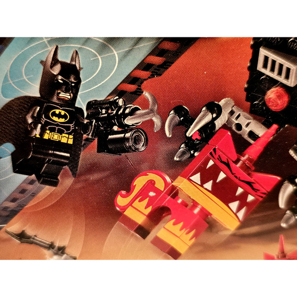 BATMAN & SUPER ANGRY KITTY ATTACK The Lego Movie Set #70817 NEW Sealed RETIRED - Picture 2 of 12